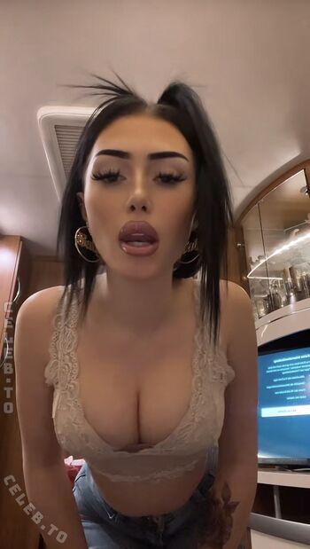 Full leaked Nadia offenbach private onlyfans photo