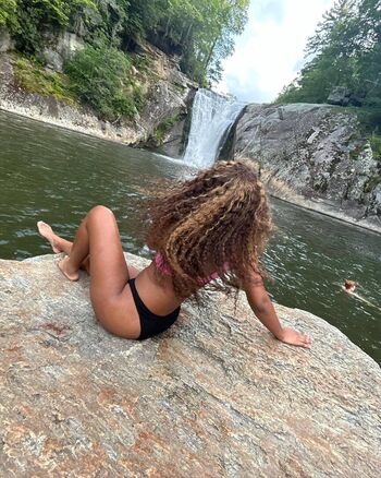 Full leaked Nae hoops private onlyfans photo