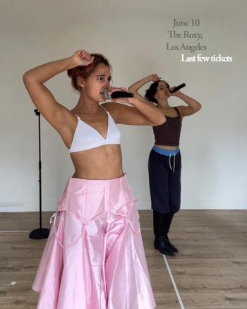 Full leaked Naomi scott private onlyfans photo