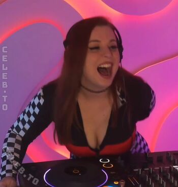 Full leaked Narilah twitch private onlyfans photo