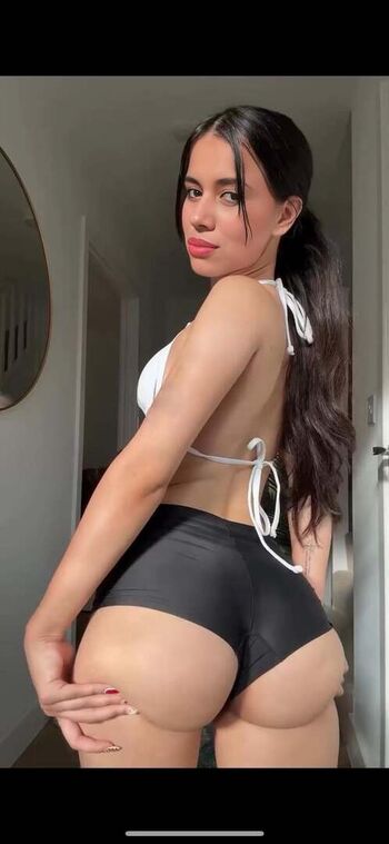 Full leaked Nataleecutee private onlyfans photo