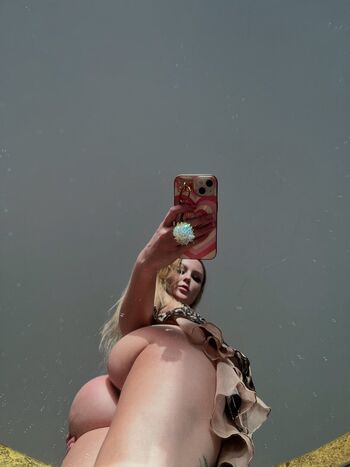 Full leaked Natalia queen page private onlyfans photo