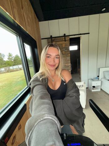 Full leaked Natalie decker page private onlyfans photo