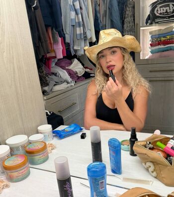 Full leaked Natalie decker page private onlyfans photo