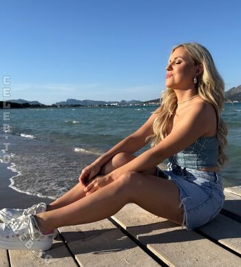 Full leaked Natalie holzner private onlyfans photo