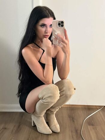 Full leaked Nataliebarness private onlyfans photo