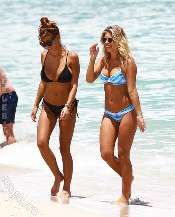 Full leaked Natasha oakley page private onlyfans photo