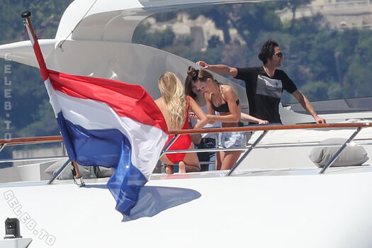 Full leaked Natasha poly page private onlyfans photo