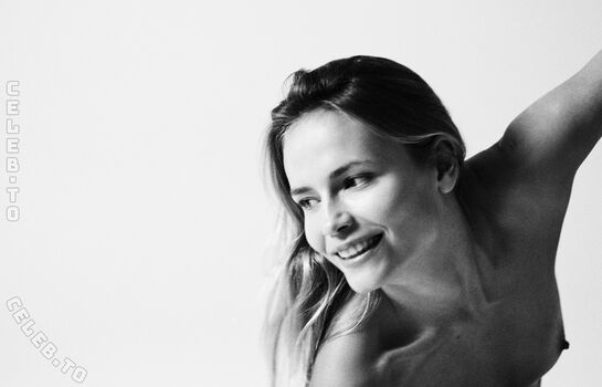 Full leaked Natasha poly page private onlyfans photo