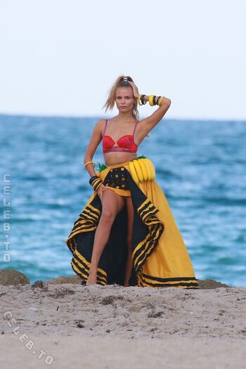 Full leaked Natasha poly page private onlyfans photo