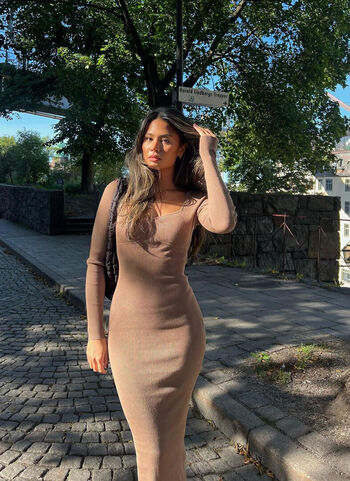 Full leaked Nathalie lok page private onlyfans photo