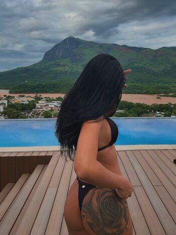 Full leaked Nay cunha private onlyfans photo