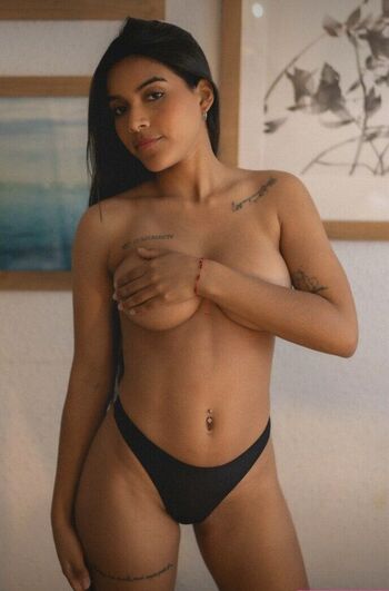 Full leaked Nayo private onlyfans photo
