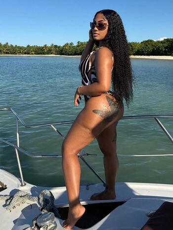 Full leaked Nayyy dolll private onlyfans photo