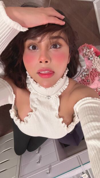 Full leaked Neeko private onlyfans photo