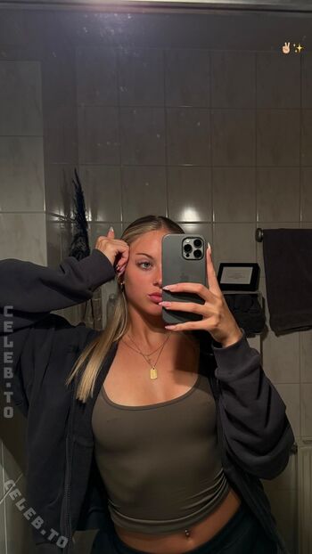 Full leaked Neele rct private onlyfans photo