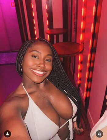 Full leaked Negras peitudas private onlyfans photo