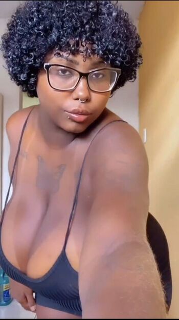 Full leaked Negras peitudas private onlyfans photo