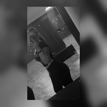 Full leaked Nena mnch private onlyfans photo