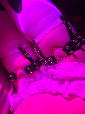 Full leaked Neongrve private onlyfans photo