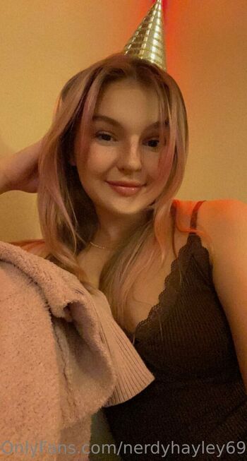 Full leaked Nerdyhayley private onlyfans photo
