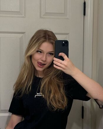 Full leaked Nerushimav page private onlyfans photo