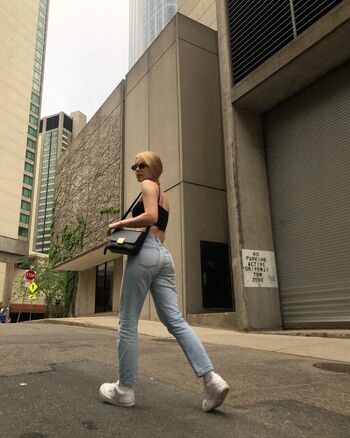 Full leaked Nerushimav private onlyfans photo