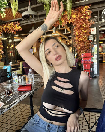 Full leaked Neslihan gunes private onlyfans photo