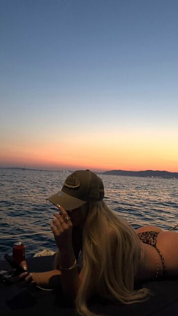 Full leaked Neverbaby private onlyfans photo