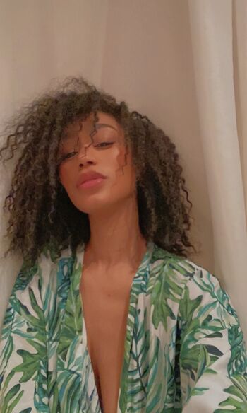 Full leaked Nia simone private onlyfans photo