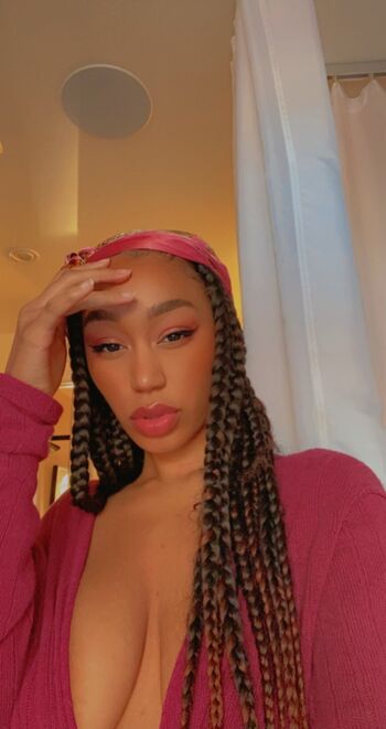 Full leaked Nia simone private onlyfans photo