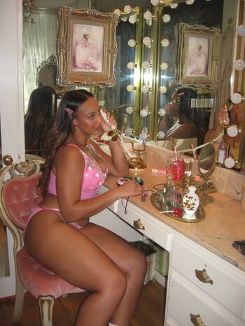 Full leaked Nia sioux private onlyfans photo