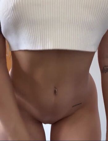 Full leaked Niaamartii private onlyfans photo