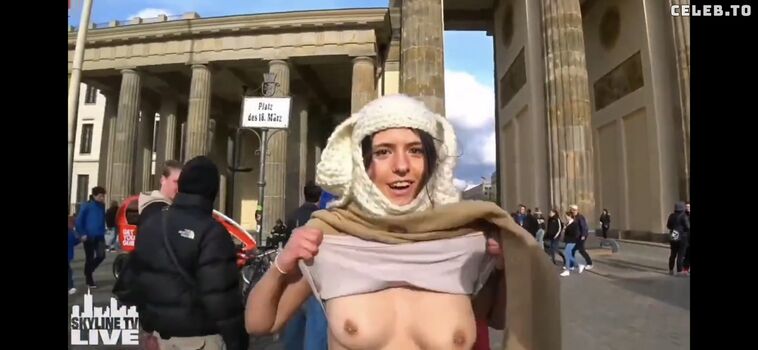 Full leaked Niamausilol private onlyfans photo