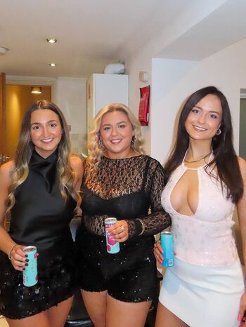 Full leaked Niamh cryan page private onlyfans photo