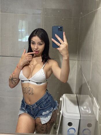 Full leaked Nicolalvarez private onlyfans photo