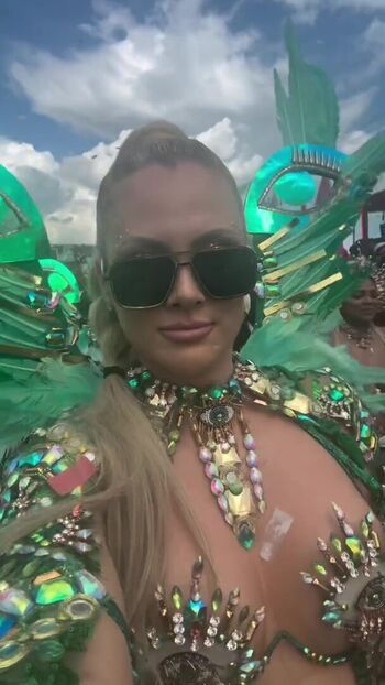 Full leaked Nicole arbour page private onlyfans photo