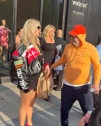Nicole Arbour