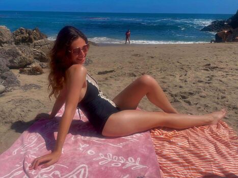 Full leaked Nicole maines private onlyfans photo