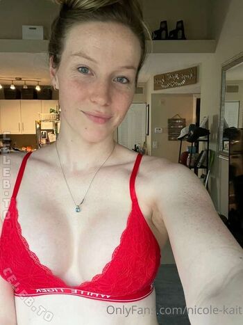 Full leaked Nicoleekait private onlyfans photo