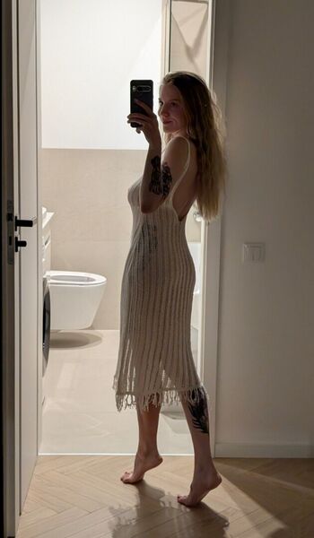 Full leaked Nikkidreams private onlyfans photo