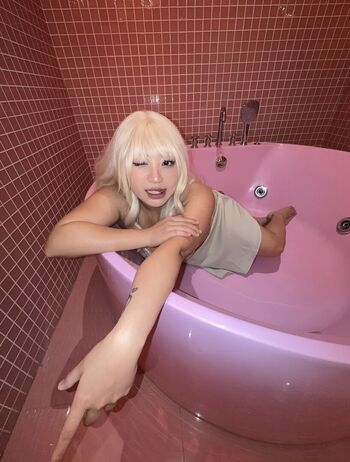 Full leaked Nikkiq private onlyfans photo