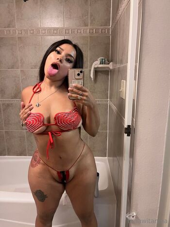 Full leaked Ninawitanina private onlyfans photo