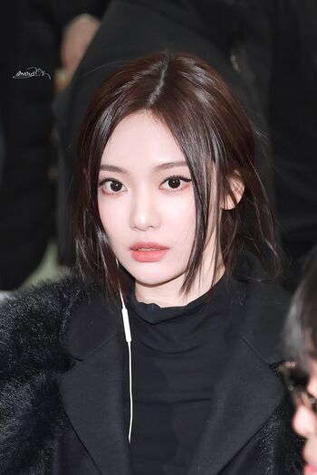 Full leaked Ningning aespa page private onlyfans photo