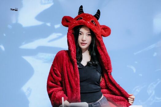 Full leaked Ningning aespa page private onlyfans photo