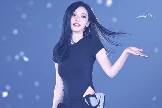 Full leaked Ningning aespa page private onlyfans photo