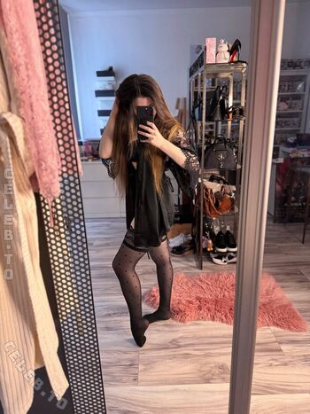 Full leaked Nini raven private onlyfans photo