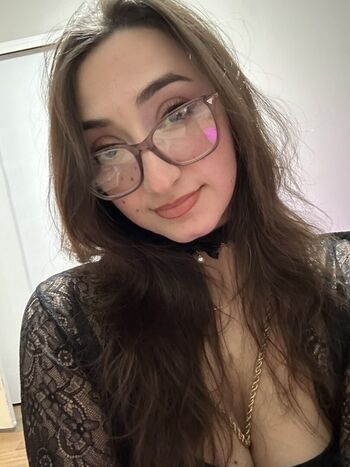 Full leaked Ninou private onlyfans photo