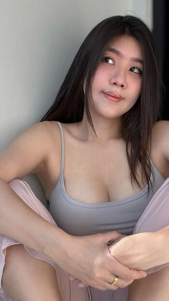 Full leaked Niparat konyai page private onlyfans photo