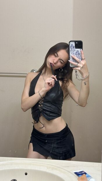 Full leaked Nnayetakk  page private onlyfans photo